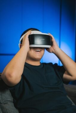 Melampaui Realitas: Menjelajahi Masa Depan Gaming dengan Teknologi Realitas Virtual