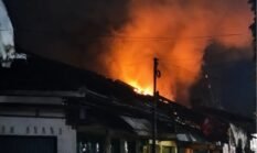 Diduga Korsleting Listrik, 5 Ruko di Pasar Ngemplak Tulungagung Terbakar