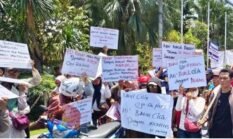 Ratusan Pedagang Tiga Pasar di Kediri Demo Tuntut Perubahan Kebijakan