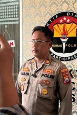 Polrestabes Surabaya Ungkap Komplotan Penukar Kartu ATM Lintas Daerah, Amankan 9 Tersangka