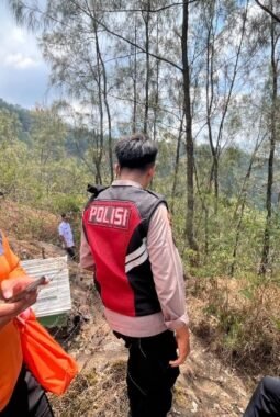 Polres Nganjuk Siagakan Personel Pasca-Karhutla Gunung Wilis, Antisipasi Bara Api Kembali Muncul